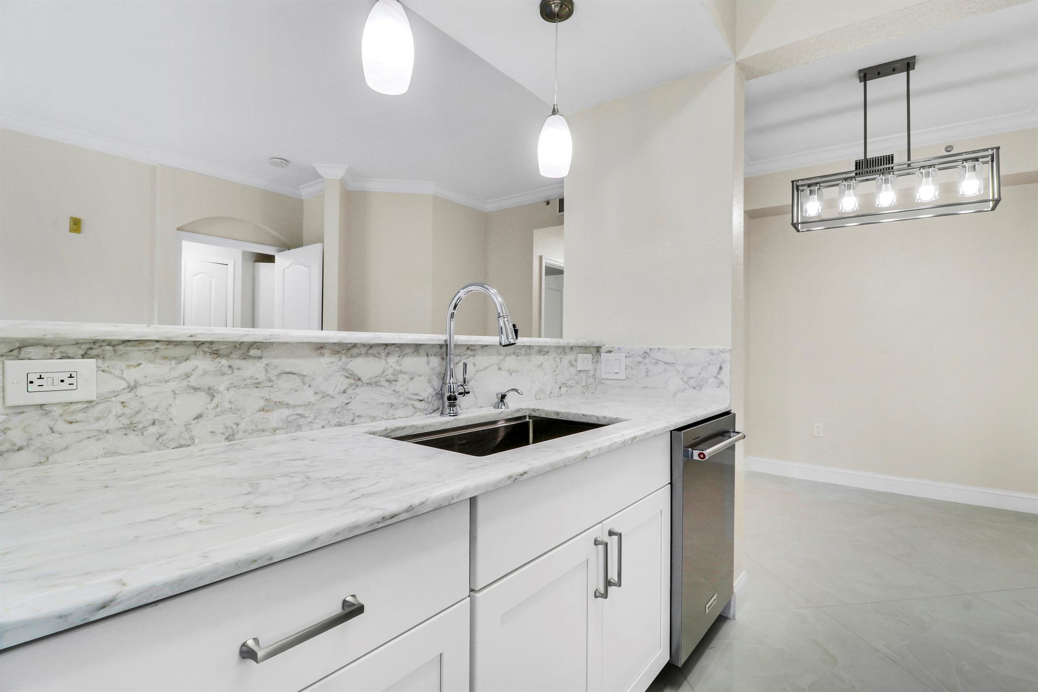 RESIDENCES AT LEGACY PLAC - Residential Lease