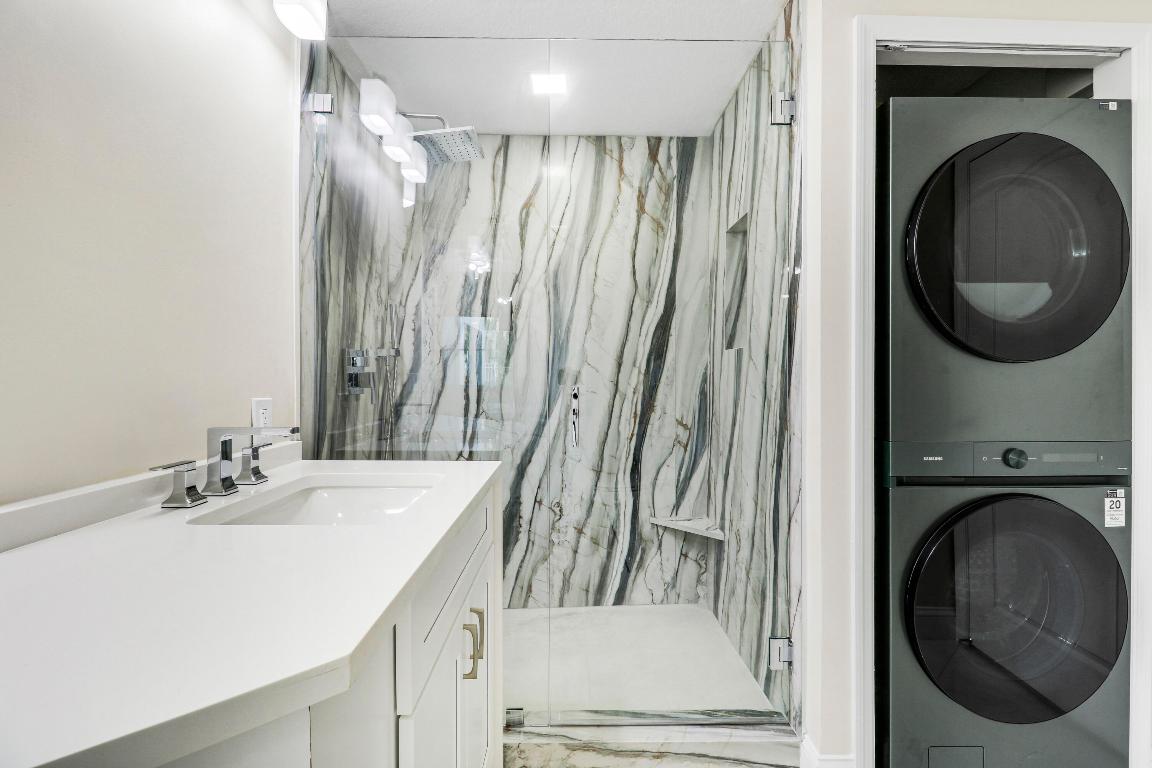 RESIDENCES AT LEGACY PLACE CONDO - Residential Lease