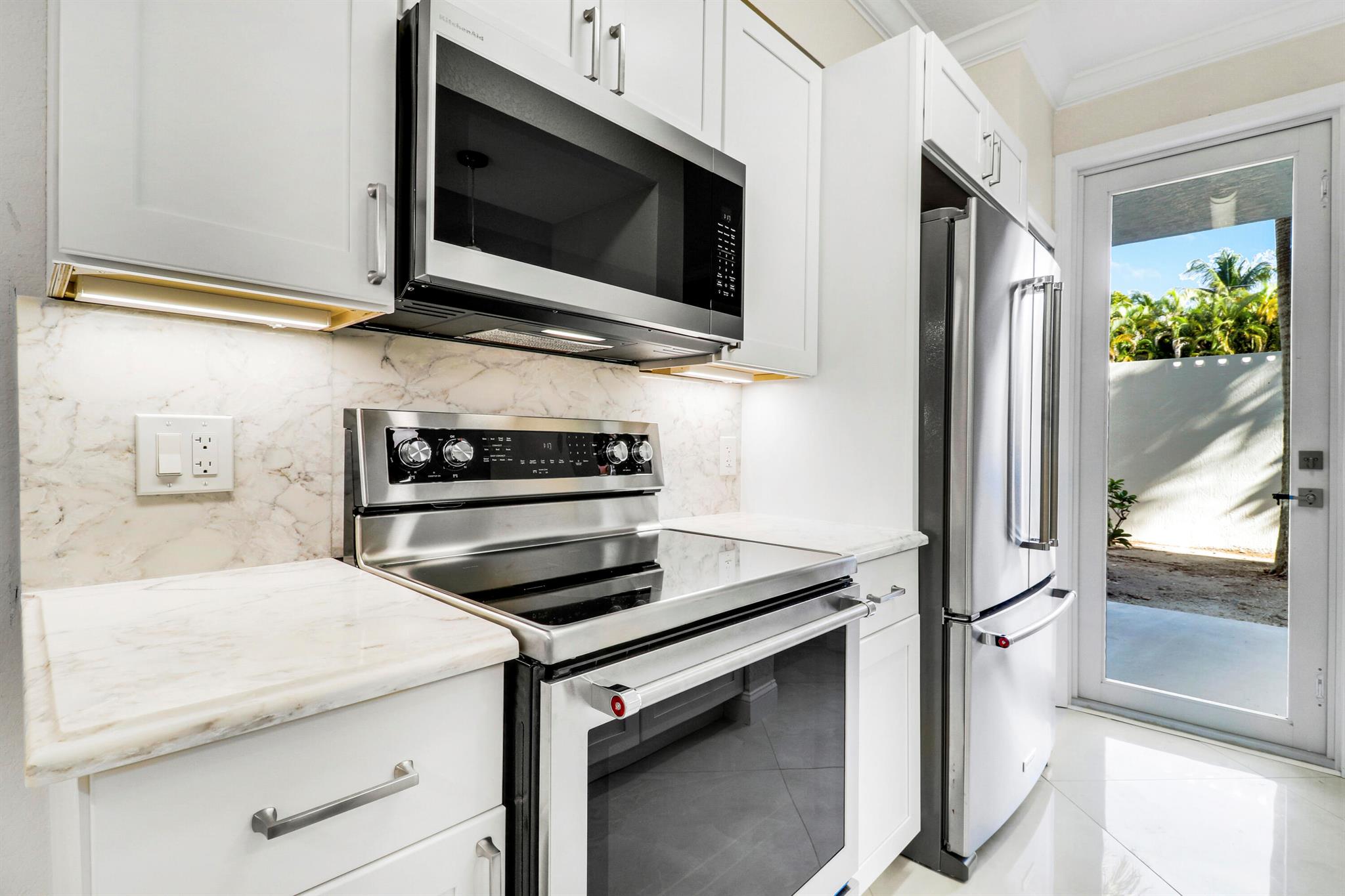 RESIDENCES AT LEGACY PLAC - Residential Lease