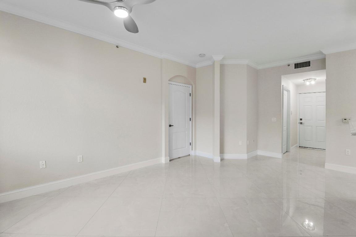 RESIDENCES AT LEGACY PLACE CONDO - Residential Lease