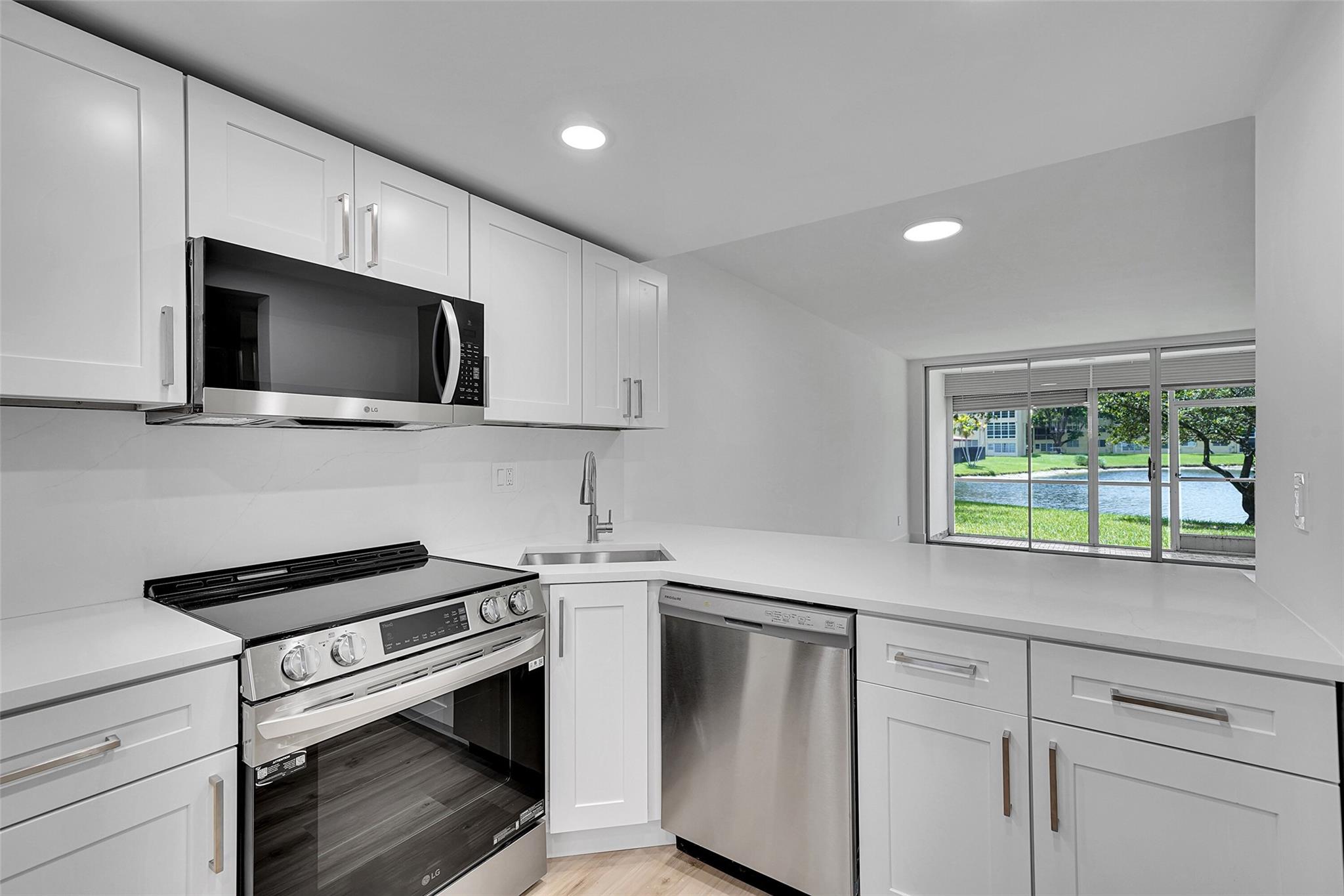 5980 NW 64th Ave 111