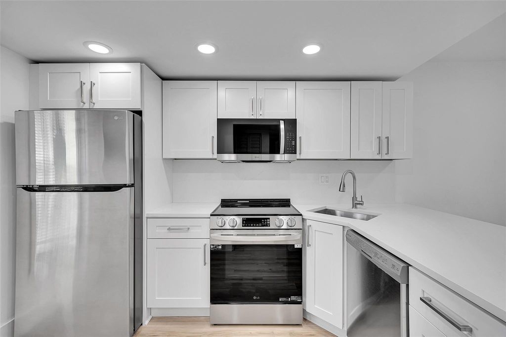 Photo of 5980 NW 64th Avenue #111, Tamarac, FL 33319 (MLS # F10529172)