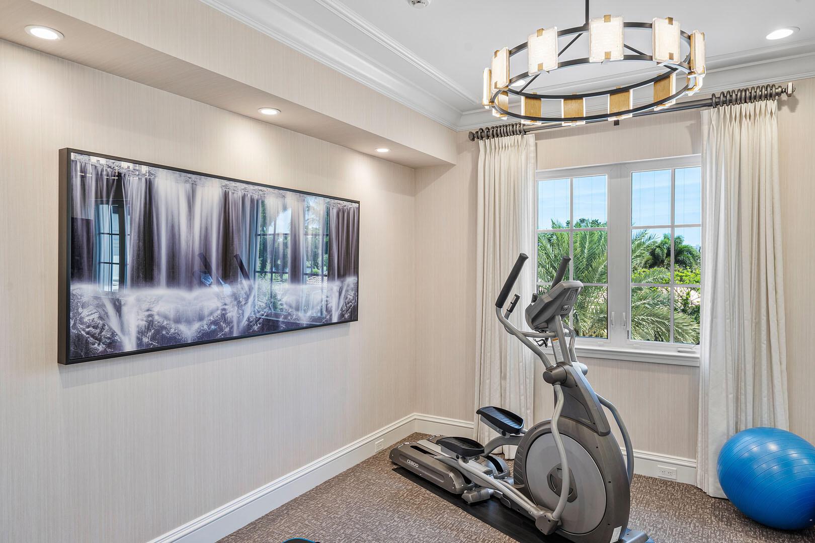 ROYAL PALM YACHT & COUNTR - Residential