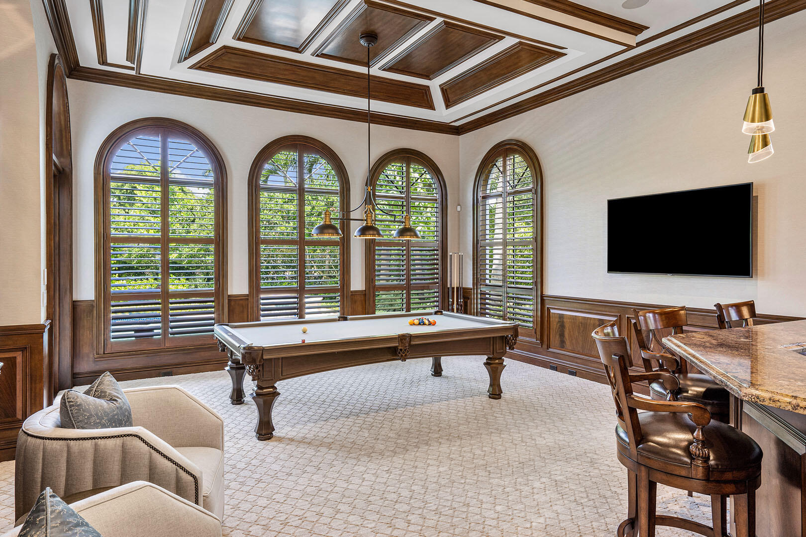 ROYAL PALM YACHT & COUNTRY CLUB - Residential