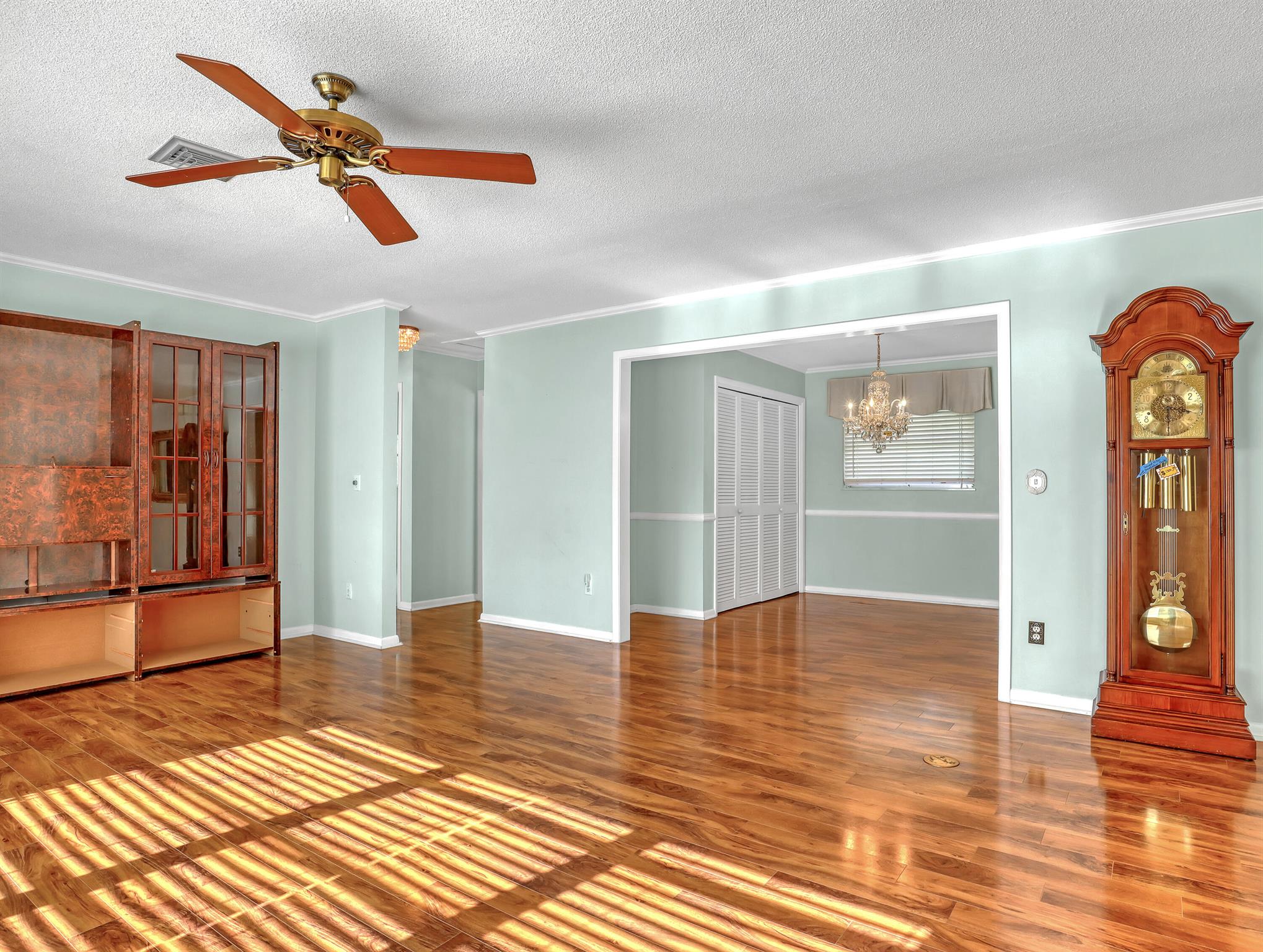 WOODLAND TERRACE 3 - Residential