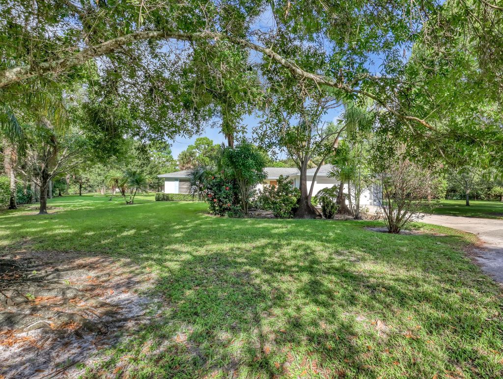 Photo of 853 Palo Verde Court, Haverhill, FL 33415 (MLS # R11134905)
