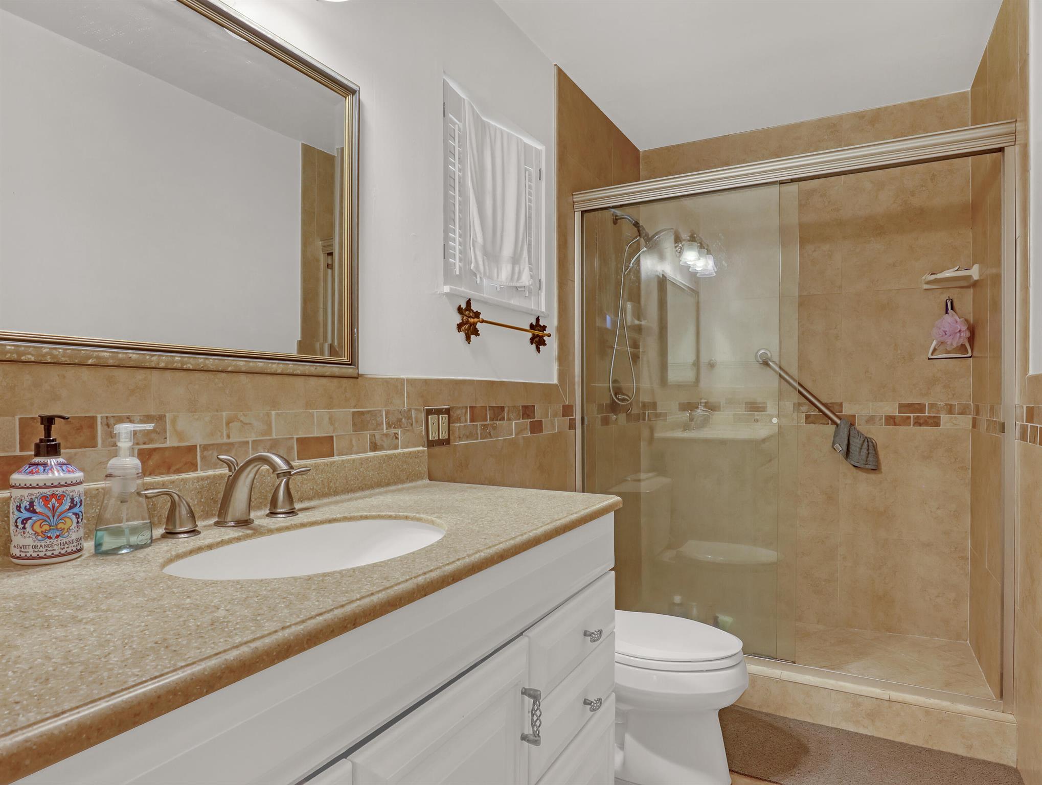 WOODLAND TERRACE 3 - Residential