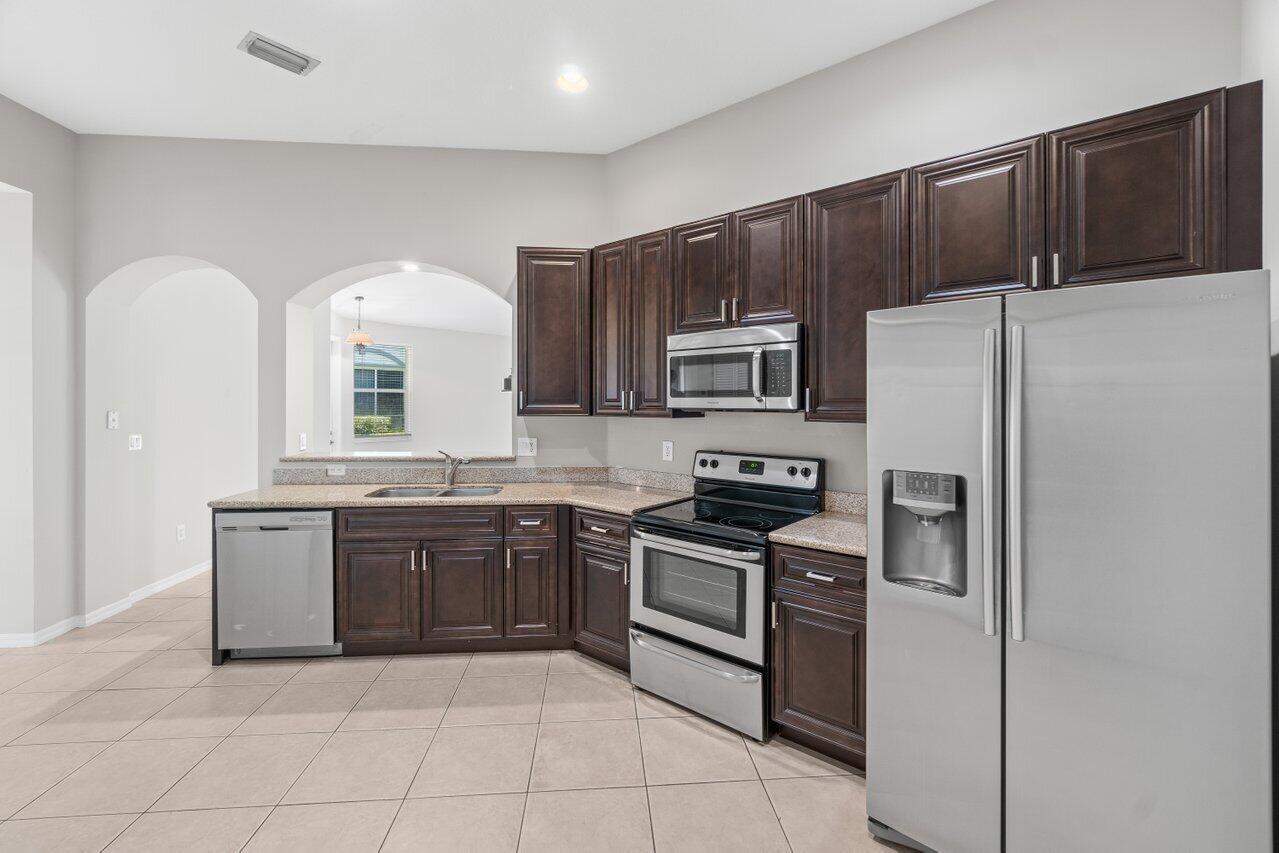 COCONUT KEY - Residential Lease