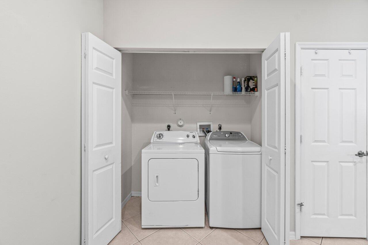 COCONUT KEY - Residential Lease