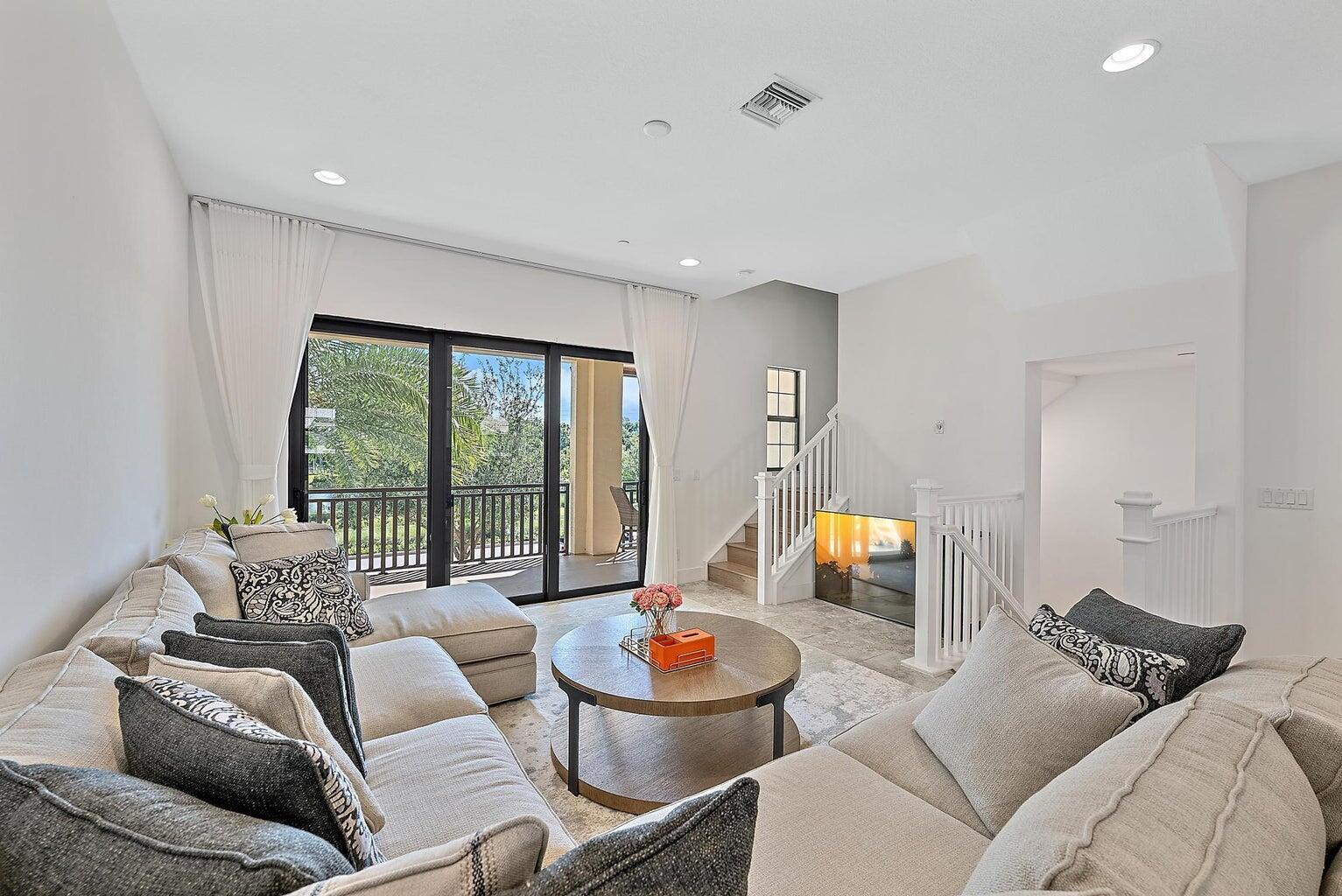 ALTON NEIGHBORHOOD - Residential