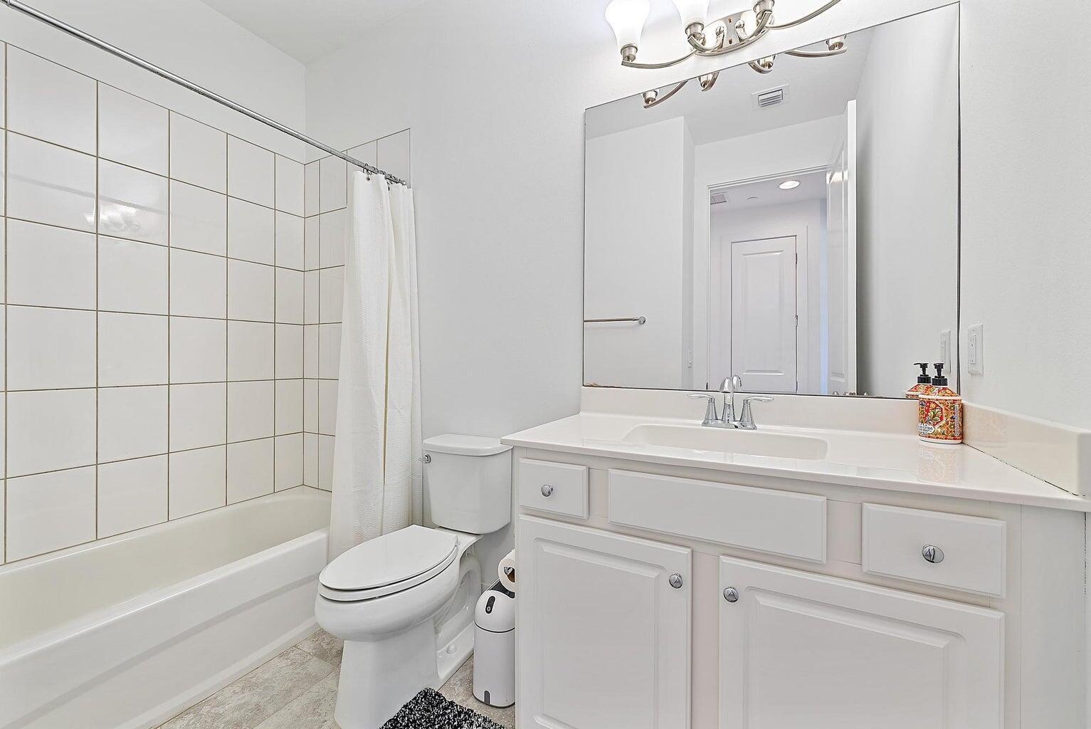 ALTON NEIGHBORHOOD - Residential