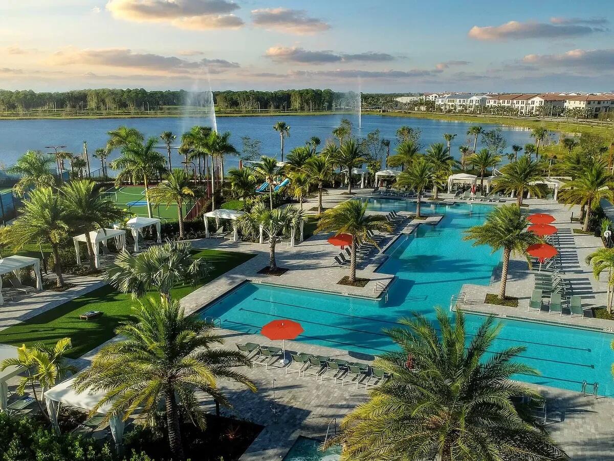 ALTON NEIGHBORHOOD - Residential