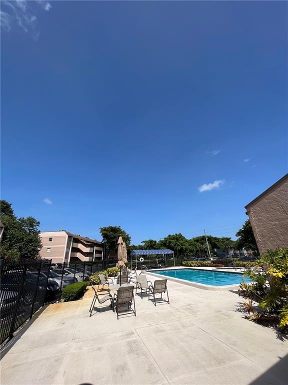 SANDS POINT CONDOMINIUM V - Residential