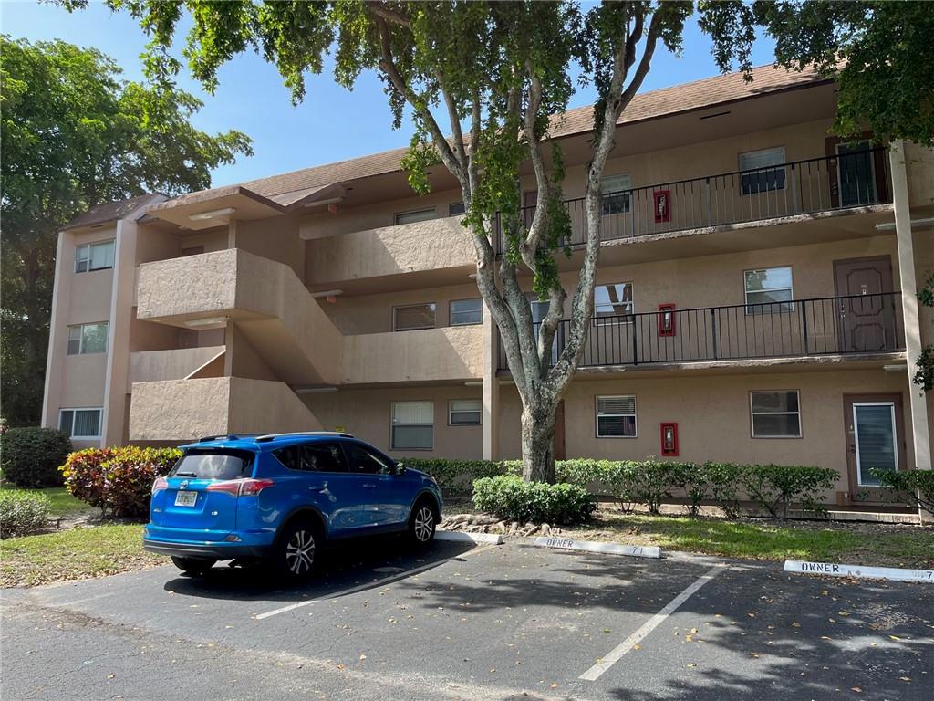 SANDS POINT CONDOMINIUM V - Residential