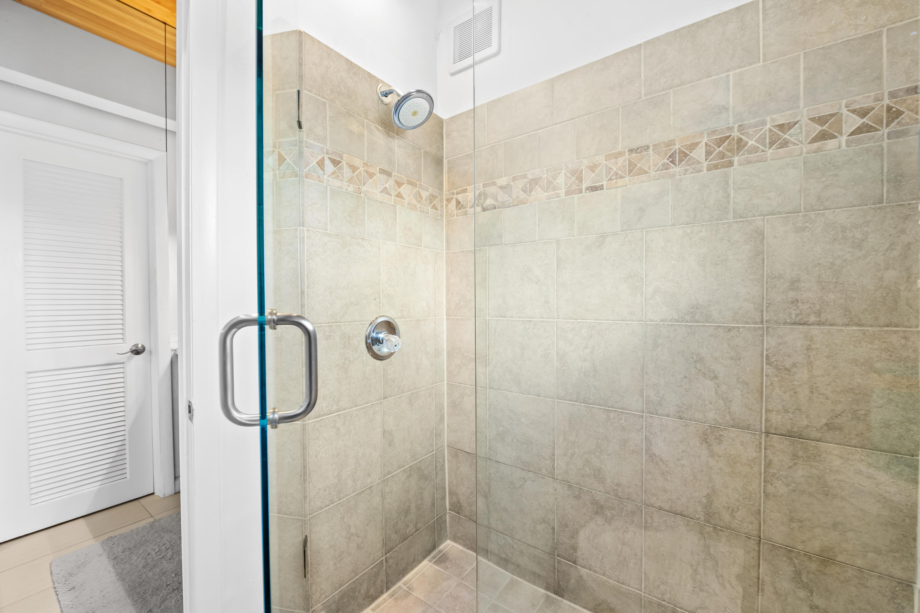 VICTORIA PARK CORR AMEN PLAT - Residential Lease