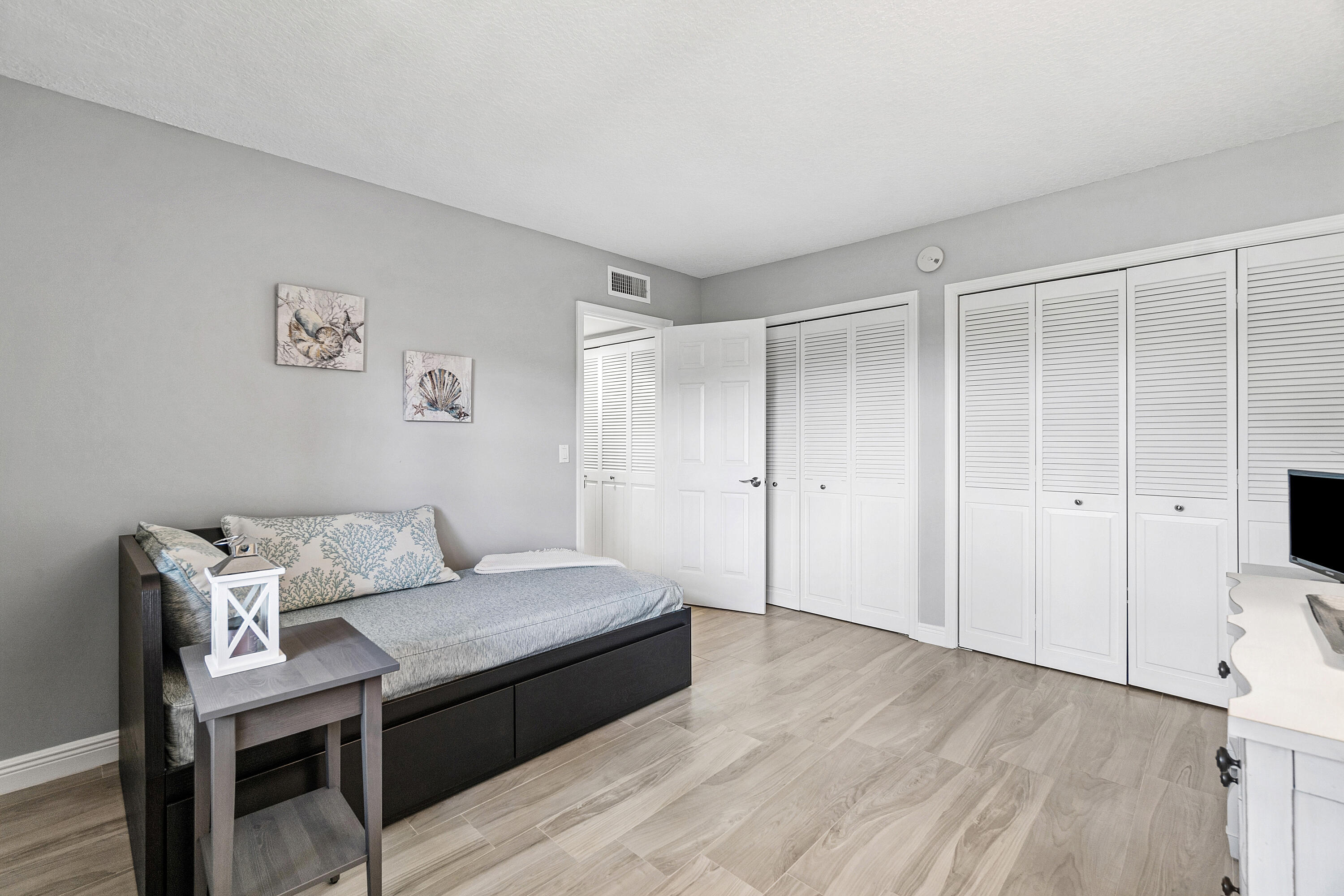 INDIAN SPRING - Residential