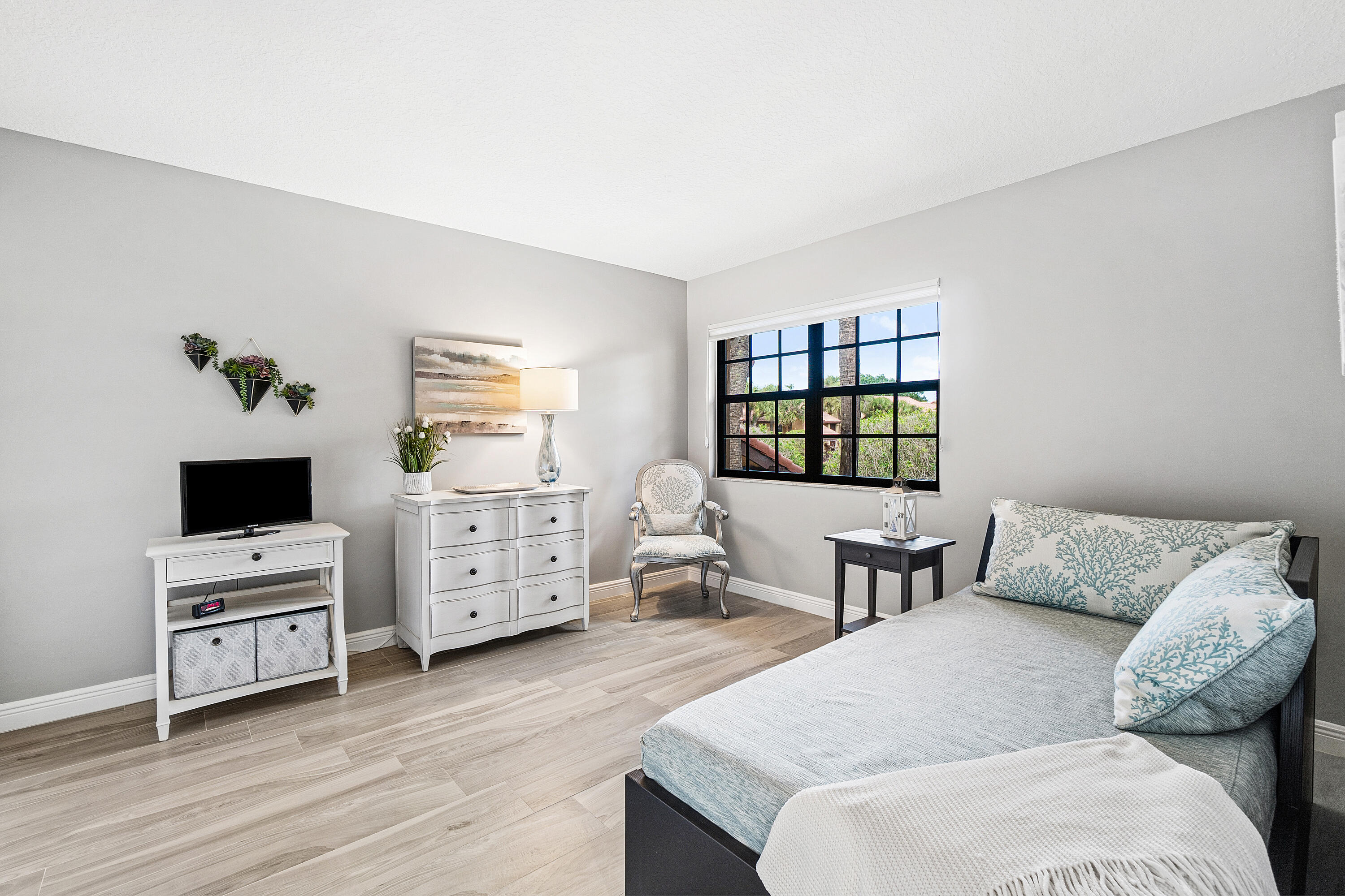 INDIAN SPRING - Residential