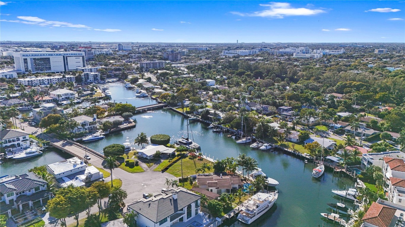 Lauderdale Harbors Sec A - Residential