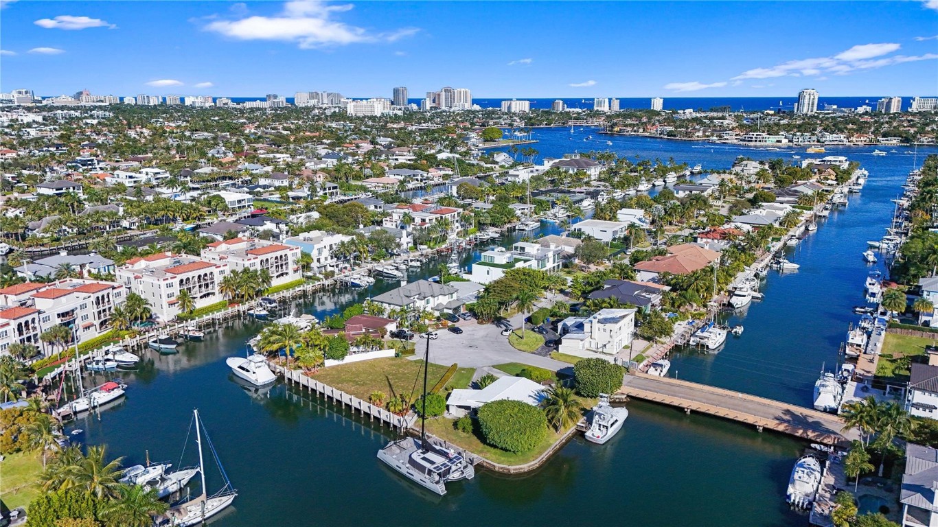 Lauderdale Harbors Sec A - Residential