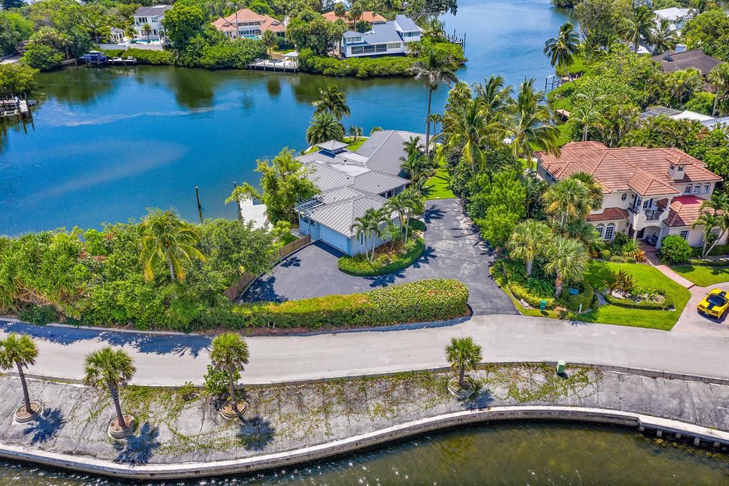 Photo of 9 Simara Street, Stuart, FL 34996 (MLS # R10736443)