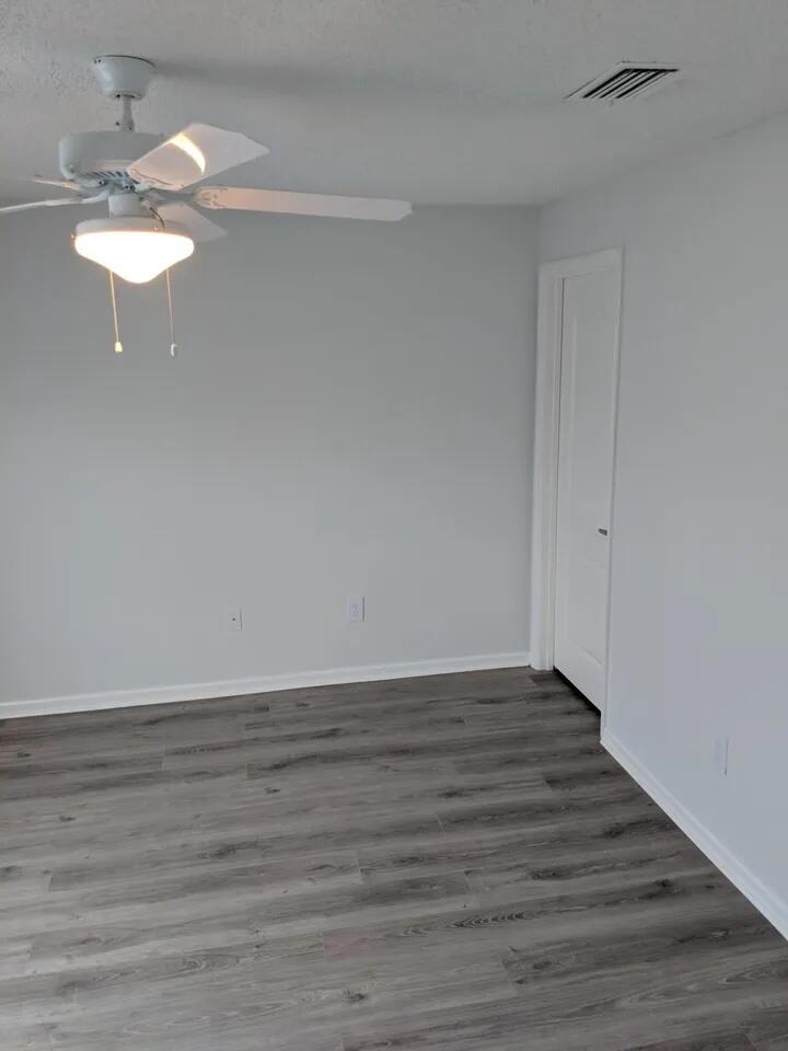 SAWGRASS EXCHANGE PLAT - Residential Lease