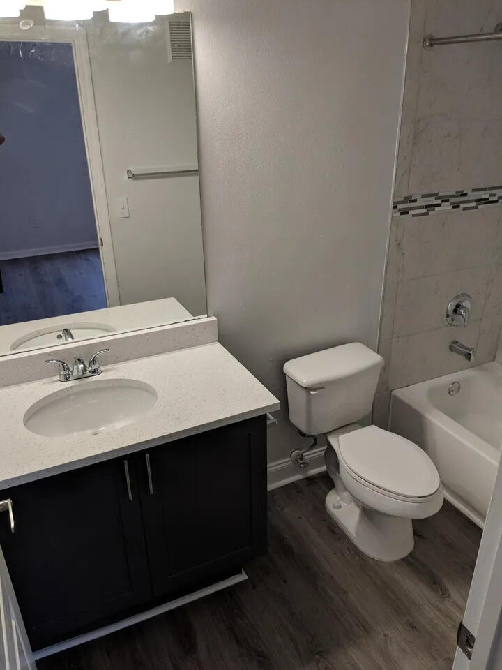 SAWGRASS EXCHANGE PLAT - Residential Lease