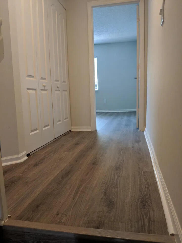 SAWGRASS EXCHANGE PLAT - Residential Lease