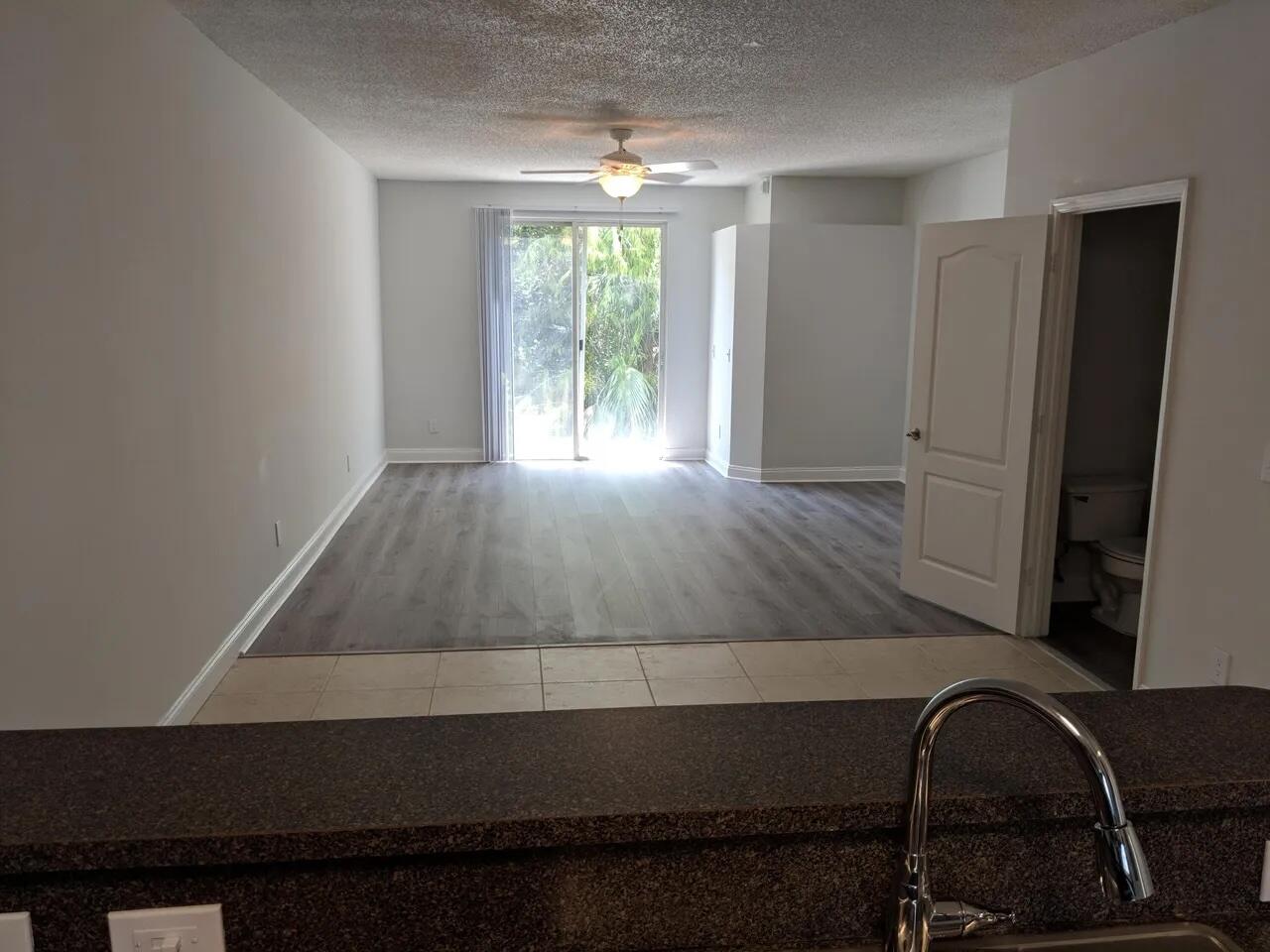 SAWGRASS EXCHANGE PLAT - Residential Lease