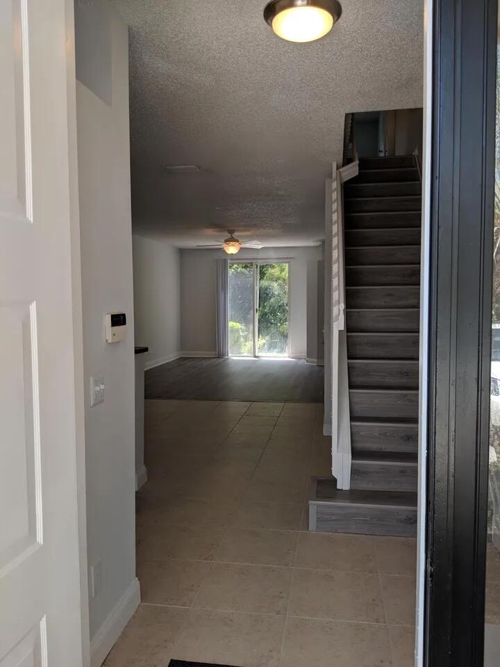 SAWGRASS EXCHANGE PLAT - Residential Lease