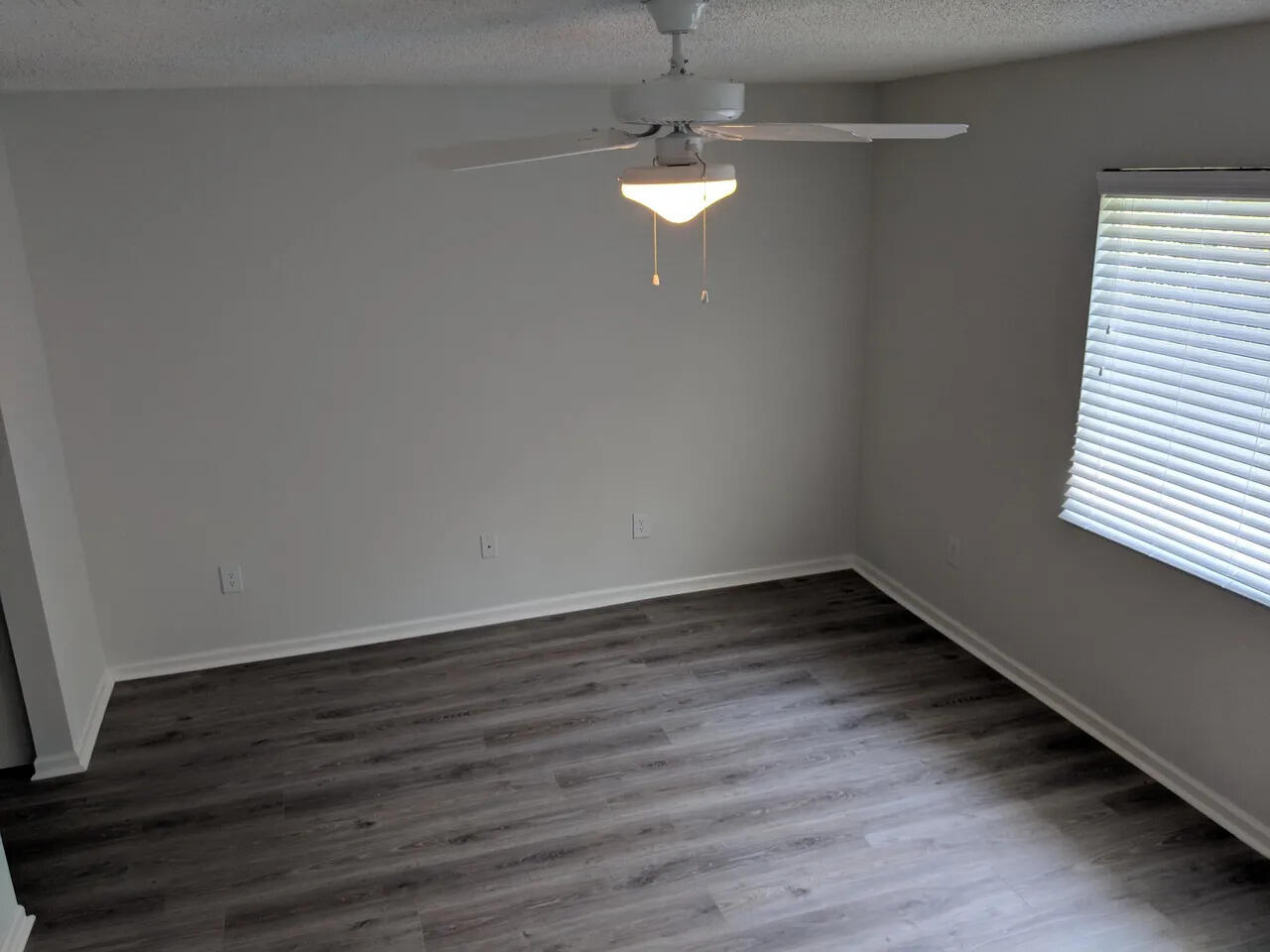 SAWGRASS EXCHANGE PLAT - Residential Lease
