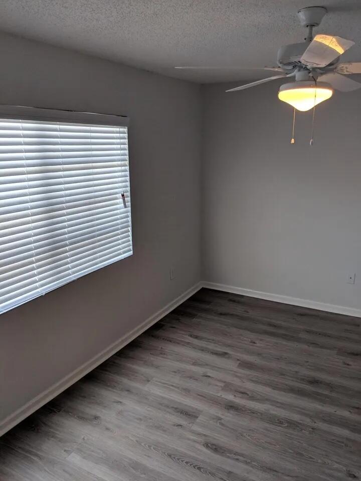 SAWGRASS EXCHANGE PLAT - Residential Lease