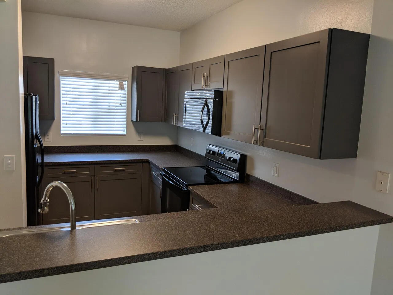 SAWGRASS EXCHANGE PLAT - Residential Lease