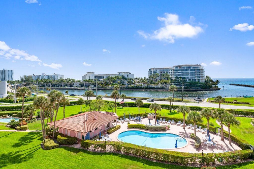 Photo of 1040 Banyan Road #501c, Boca Raton, FL 33432 (MLS # R11093142)