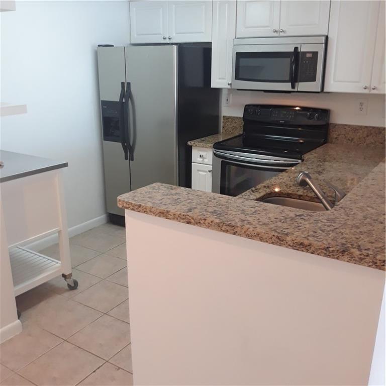 Las Olas By The River Con - Residential Lease