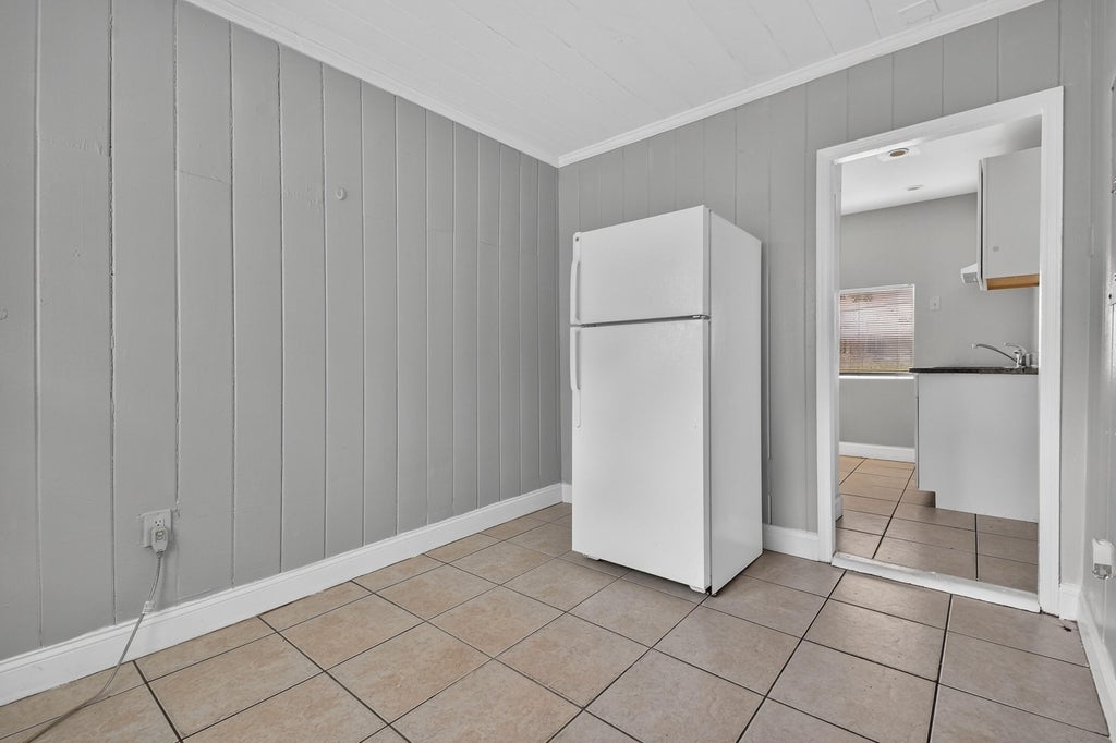 Photo of 885887 7TH Street #200, West Palm Beach, FL 33401 (MLS # B26080073)