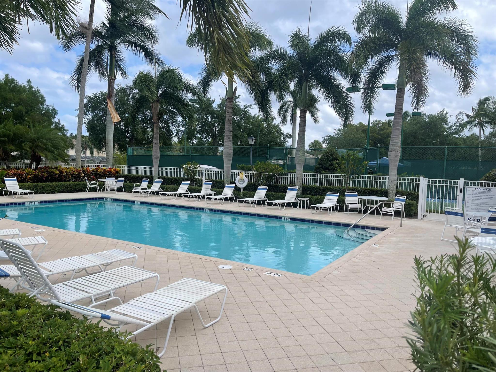 CATALINA LAKES - Residential