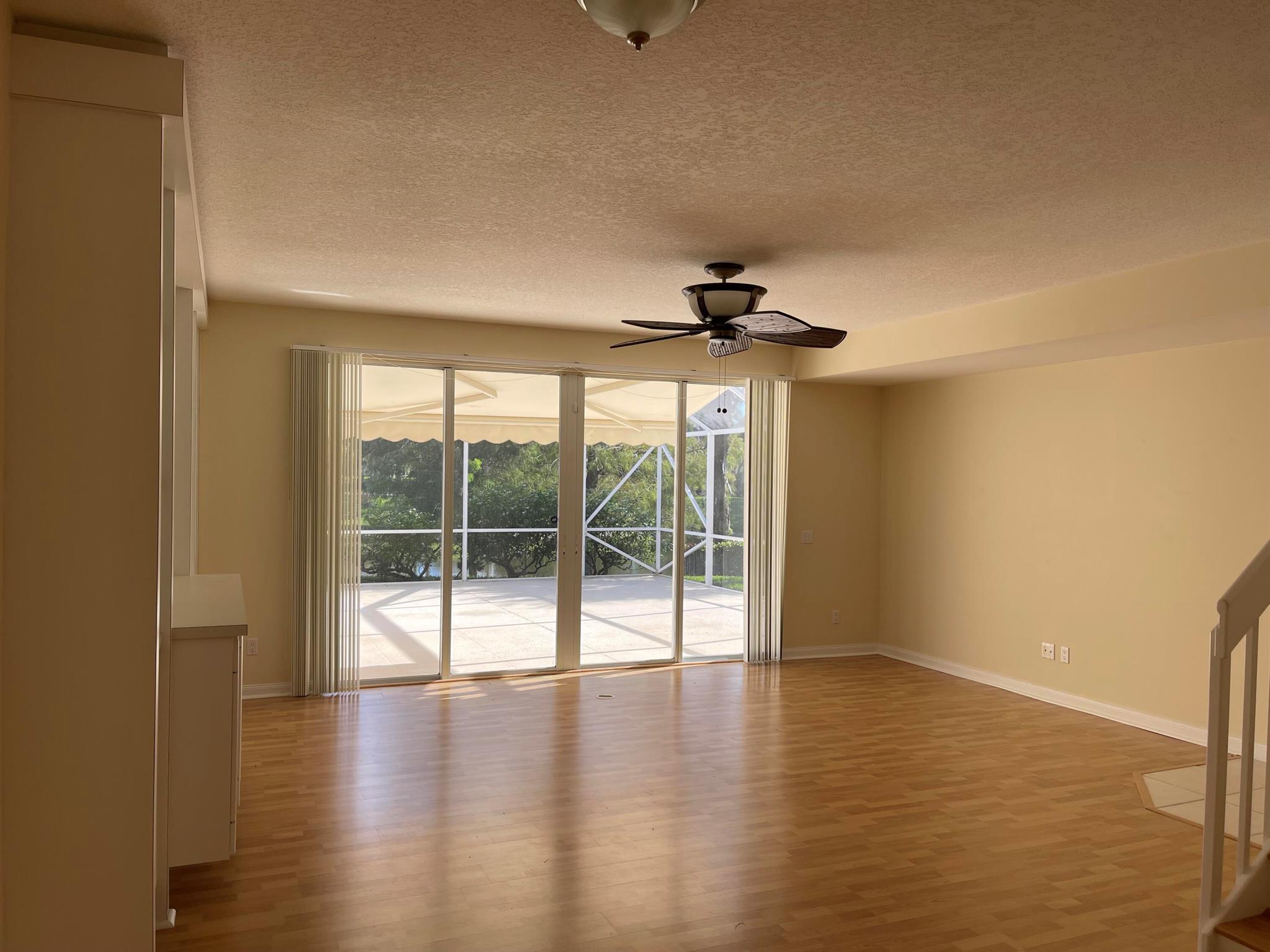 CATALINA LAKES - Residential