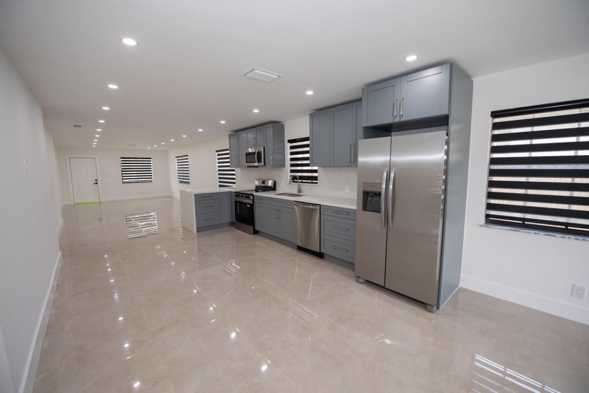 Town Of Modelo Dania B-49 - Residential