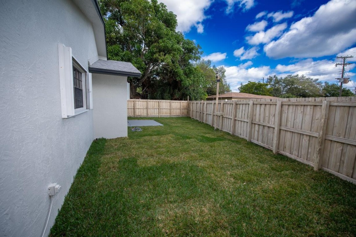 Town Of Modelo Dania B-49 - Residential