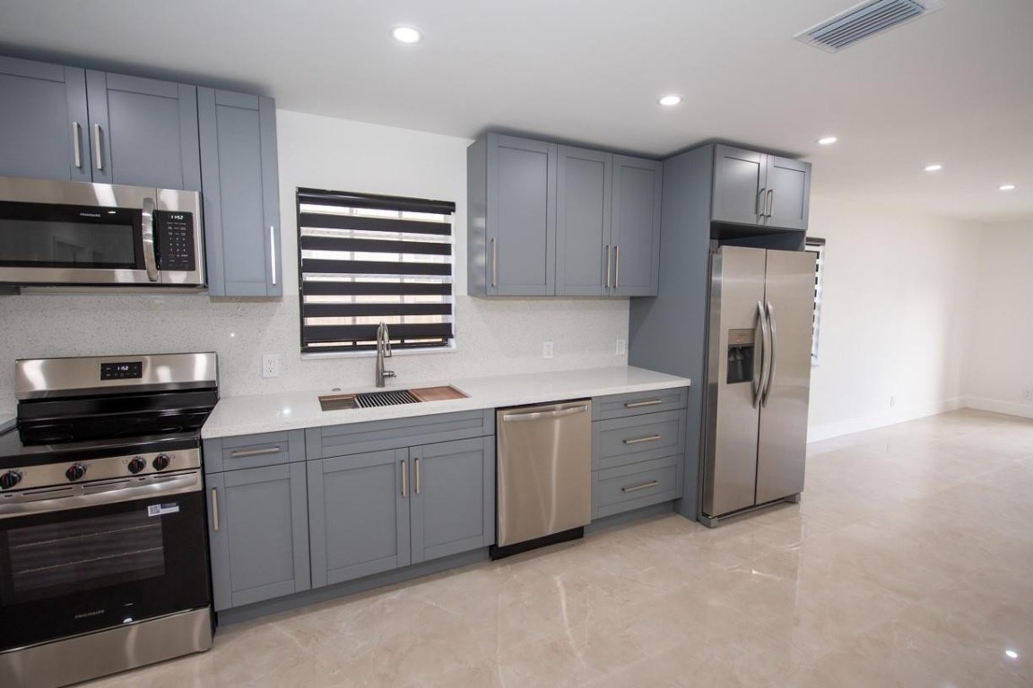 Town Of Modelo Dania B-49 - Residential