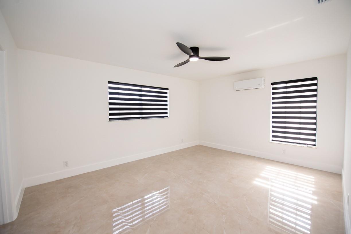 Town Of Modelo Dania B-49 - Residential