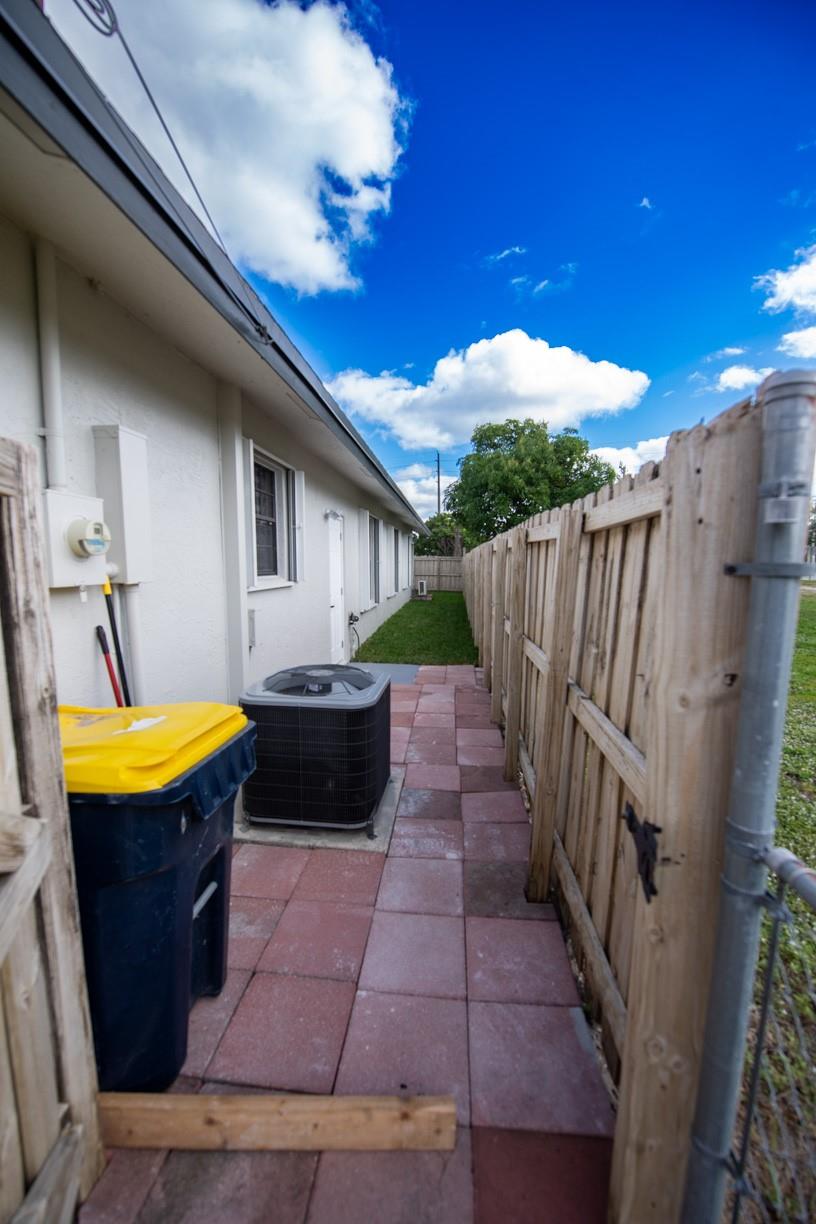 Town Of Modelo Dania B-49 - Residential