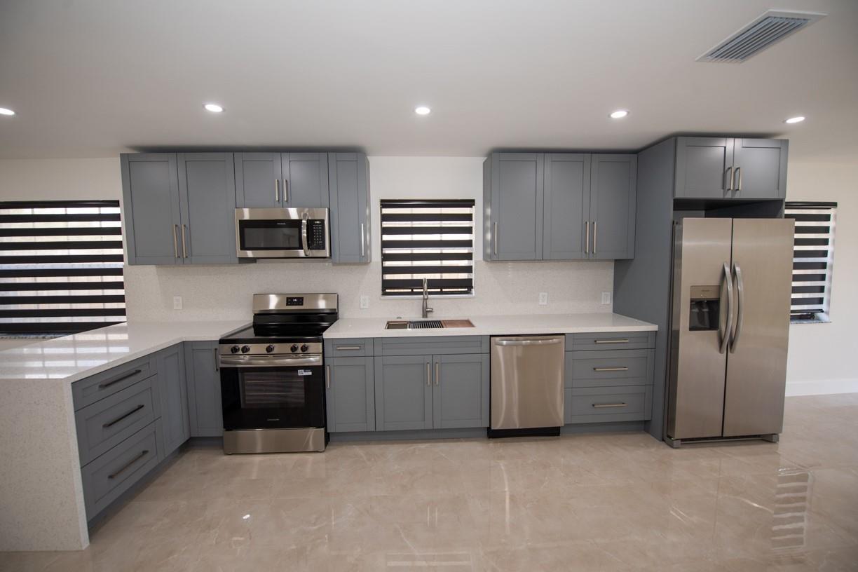 Town Of Modelo Dania B-49 - Residential