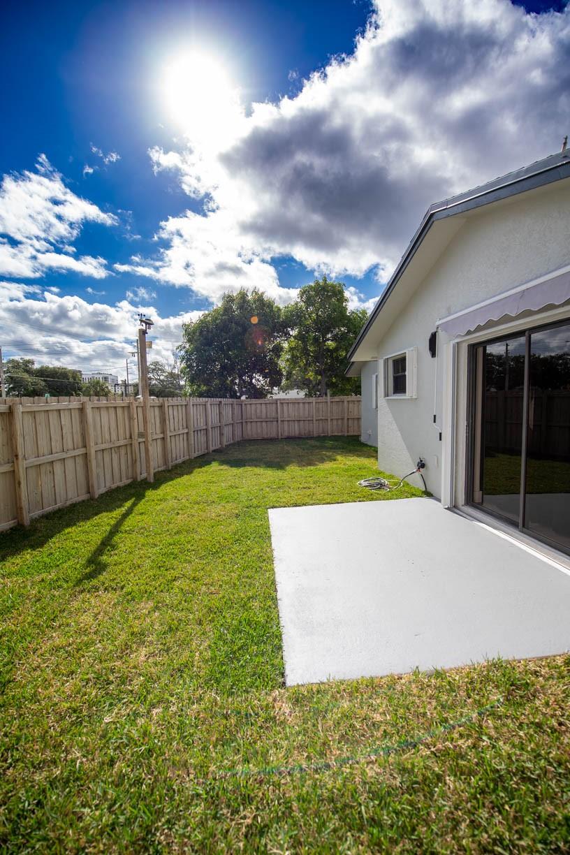 Town Of Modelo Dania B-49 - Residential