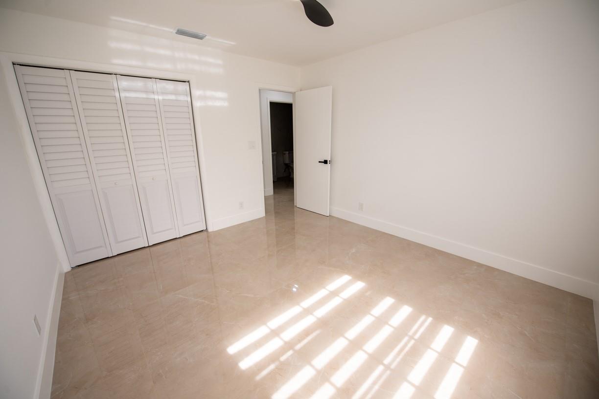 Town Of Modelo Dania B-49 - Residential