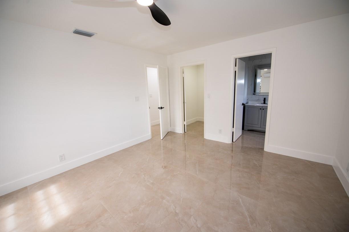 Town Of Modelo Dania B-49 - Residential