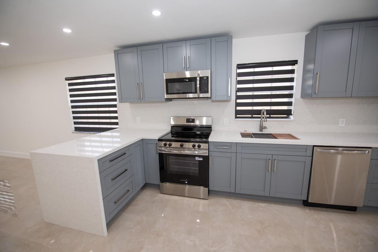 Town Of Modelo Dania B-49 - Residential