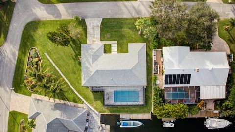 A home in Hutchinson Island