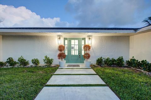 A home in Hutchinson Island