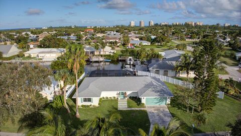 A home in Hutchinson Island